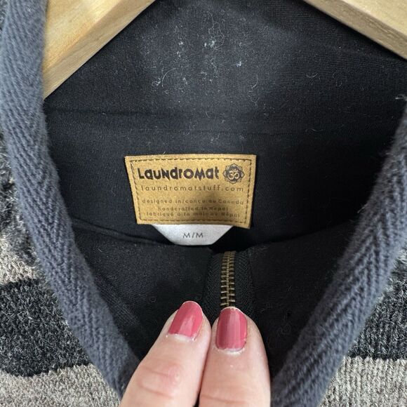 LAUNDROMAT Handcrafted Gray & Red Striped 100% Wool 1/4-Zip Pullover Sweater M - Picture 3 of 7